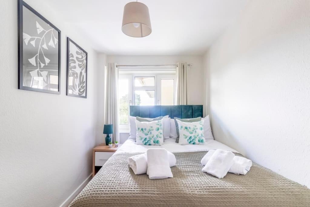 Panoramic Sea View Apartment Sleeps 4-Free Parking Bournemouth Exterior foto