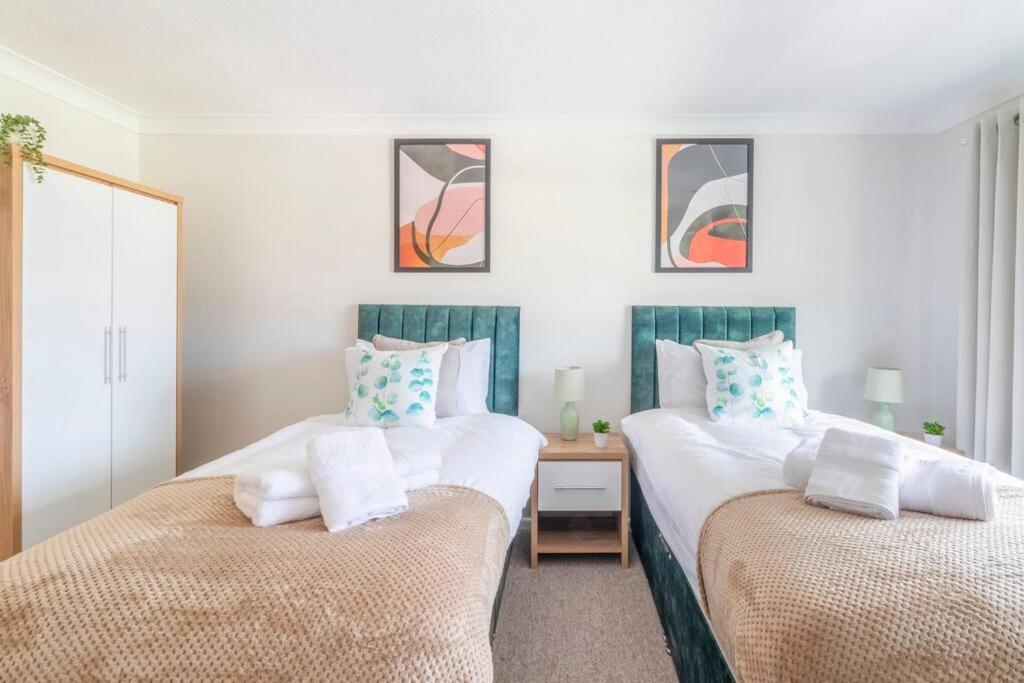 Panoramic Sea View Apartment Sleeps 4-Free Parking Bournemouth Exterior foto